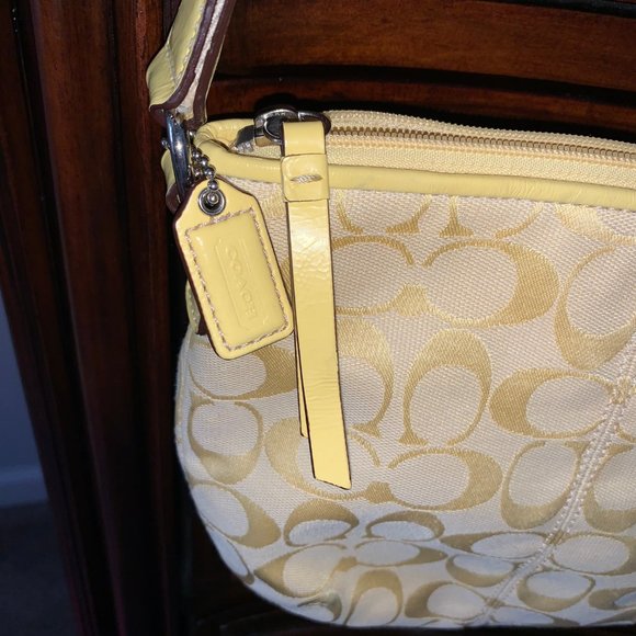 COACH YELLOW LOGO PURSE ZIP TOP - Picture 4 of 8